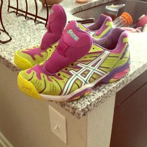 ASICS women’s running shoes